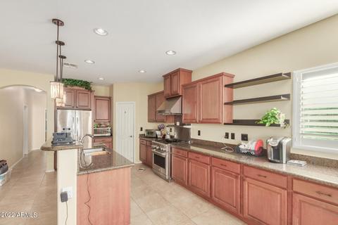 2948 E Trigger Way, Gilbert, AZ 85297 photo 8