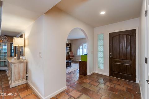 2421 E Cinnabar Ave, Phoenix, AZ 85028 photo 11