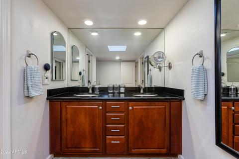 2421 E Cinnabar Ave, Phoenix, AZ 85028 photo 37