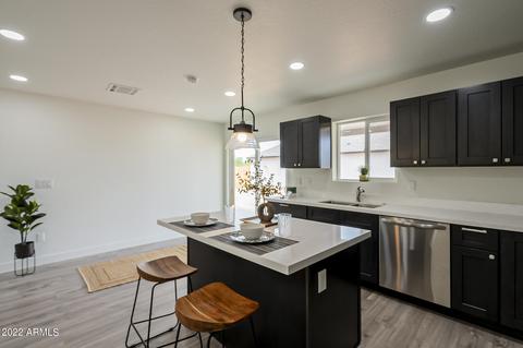 957 S Lawther Dr, Apache Junction, AZ 85120 photo 9