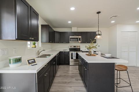 957 S Lawther Dr, Apache Junction, AZ 85120 photo 4