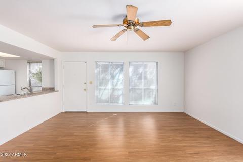 248 E Betty Elyse Ln, Phoenix, AZ 85022 photo 5
