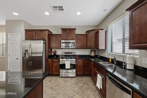 3272 E Meadowview Dr, Gilbert, AZ 85298 photo 9