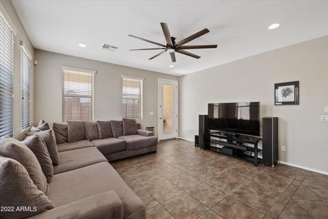 3272 E Meadowview Dr, Gilbert, AZ 85298 photo 13