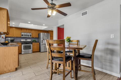 2902 E Laurel Ln, Phoenix, AZ 85028 photo 16