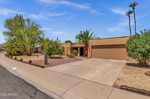 2902 E Laurel Ln, Phoenix, AZ 85028 photo 2