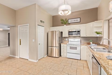 1616 E Redfield Rd, Tempe, AZ 85283 photo 10