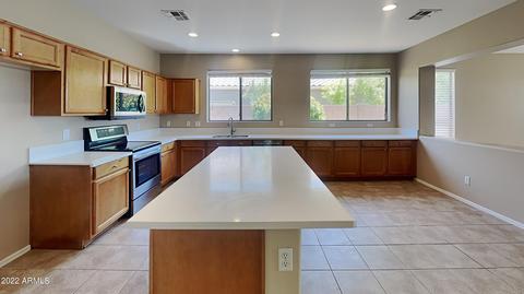 3381 E Hampton Ct, Gilbert, AZ 85295 photo 2