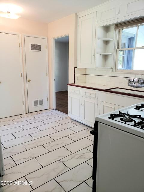 337 E Orange Dr, Phoenix, AZ 85012 photo 10
