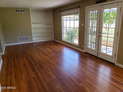 337 E Orange Dr, Phoenix, AZ 85012 photo 7
