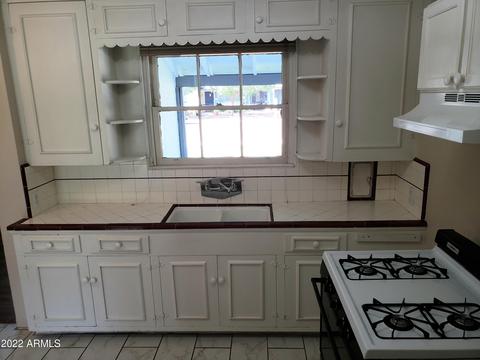 337 E Orange Dr, Phoenix, AZ 85012 photo 11