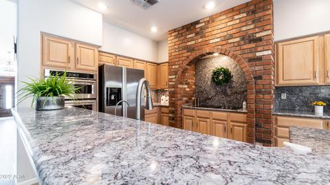2565 E Desert Willow Dr, Phoenix, AZ 85048 photo 4