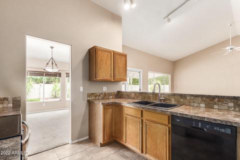 3549 E Rosemonte Dr, Phoenix, AZ 85050 photo 8