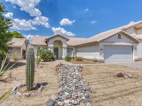 1402 W Grovers Ave, Phoenix, AZ 85023 photo 2