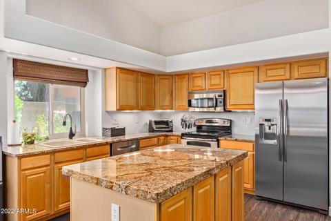 4034 E Robin Ln, Phoenix, AZ 85050 photo 10