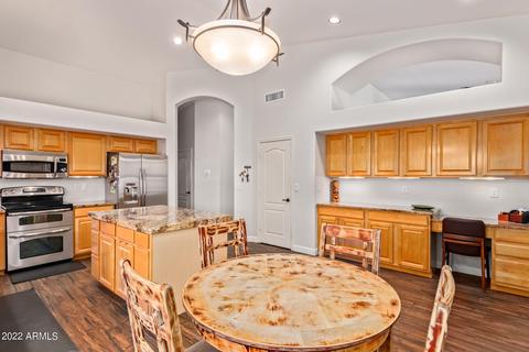 4034 E Robin Ln, Phoenix, AZ 85050 photo 8