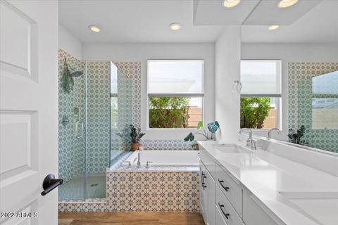 2936 E Tina Dr, Phoenix, AZ 85050 photo 16