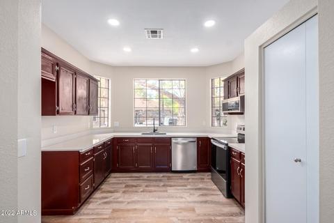 835 E Bruce Ave, Gilbert, AZ 85234 photo 3