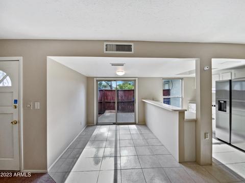 239 E Ponderosa Ln, Phoenix, AZ 85022