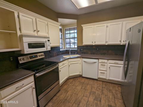 917 E Cullumber St, Gilbert, AZ 85234 photo 8