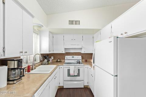 1320 E Bethany Home Rd #61, Phoenix, AZ 85014 photo 9