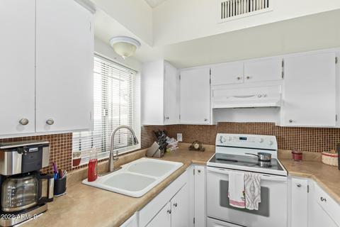 1320 E Bethany Home Rd #61, Phoenix, AZ 85014 photo 10