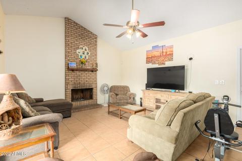 4549 N 77th Dr, Phoenix, AZ 85033 photo 9