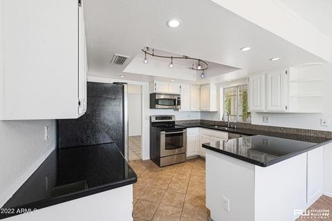 610 E Calavar Rd, Phoenix, AZ 85022 photo 12