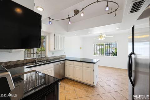 610 E Calavar Rd, Phoenix, AZ 85022 photo 11