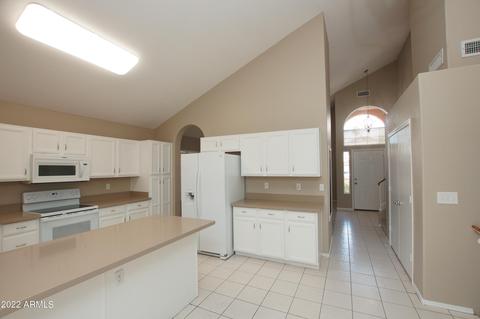 2511 E Taro Ln, Phoenix, AZ 85050 photo 2