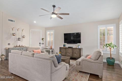 1097 E Brooks St, Gilbert, AZ 85296 photo 5