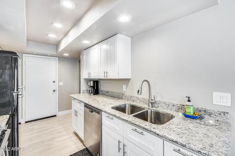 717 E North Ln #2, Phoenix, AZ 85020 photo 16