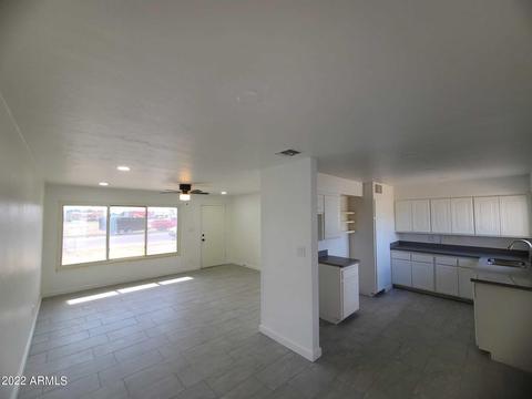 2641 N 34th Dr, Phoenix, AZ 85009 photo 6