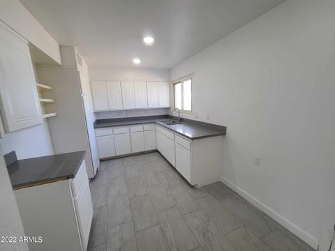2641 N 34th Dr, Phoenix, AZ 85009 photo 16
