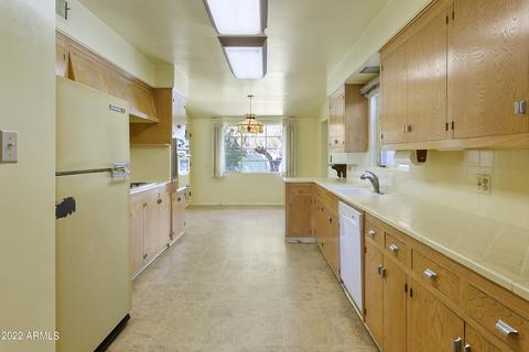 300 E Mclellan Blvd, Phoenix, AZ 85012 photo 10
