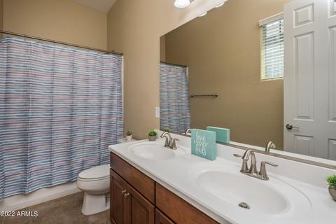 2588 E Orleans Dr, Gilbert, AZ 85298 photo 8