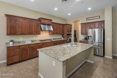 2588 E Orleans Dr, Gilbert, AZ 85298 photo 3