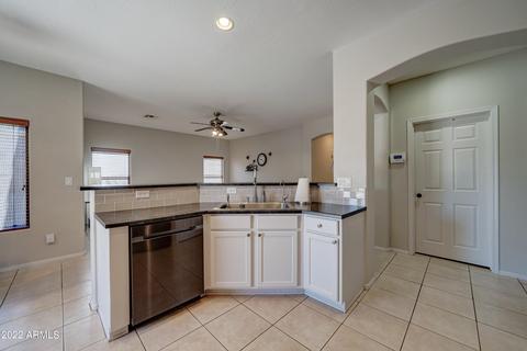 1520 E Constance Way, Phoenix, AZ 85042 photo 8