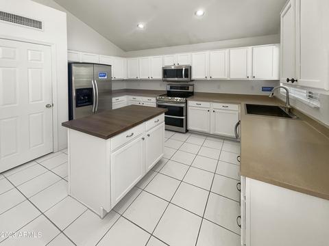 4316 E Millbrae Ln, Gilbert, AZ 85234 photo 10