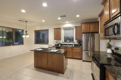2612 E Rustling Oaks Ln, Phoenix, AZ 85024 photo 10