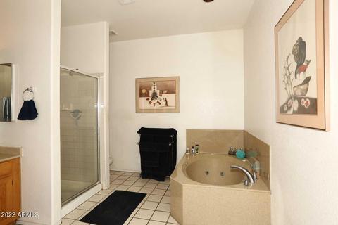 1124 E Rose Ln #18, Phoenix, AZ 85014 photo 12