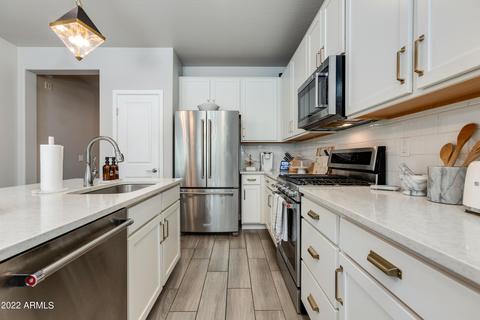 3709 E Cheery Lynn Rd, Phoenix, AZ 85018 photo 6