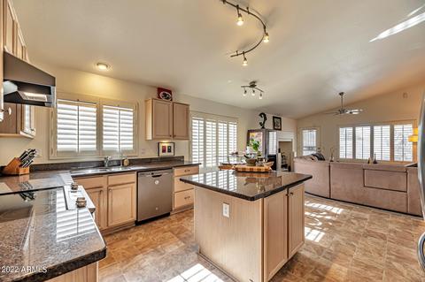 4304 E Rowel Rd, Phoenix, AZ 85050 photo 7
