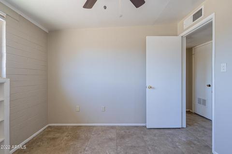 4008 N 63rd Dr, Phoenix, AZ 85033 photo 12