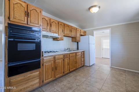 4008 N 63rd Dr, Phoenix, AZ 85033 photo 8