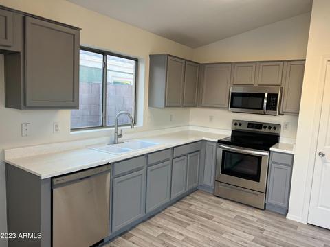 115 S 111th Pl, Mesa, AZ 85208 photo 2