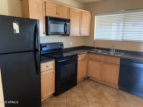 4514 E Nancy Ln, Phoenix, AZ 85042 photo 6