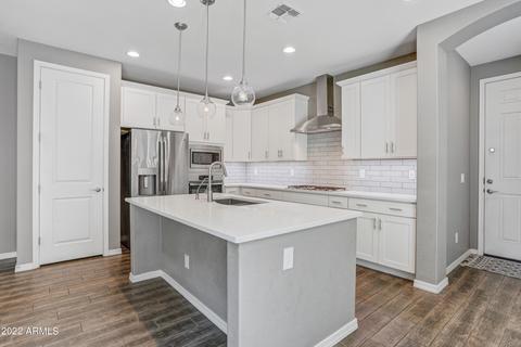 2048 S Agnes Ln, Gilbert, AZ 85295 photo 3