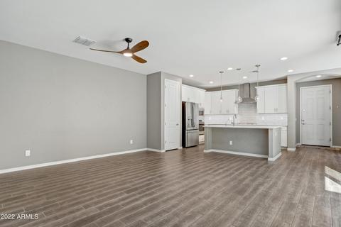 2048 S Agnes Ln, Gilbert, AZ 85295 photo 7