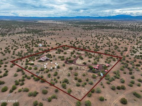 1550 W Java Dr, Ash Fork, AZ 86320 photo 2